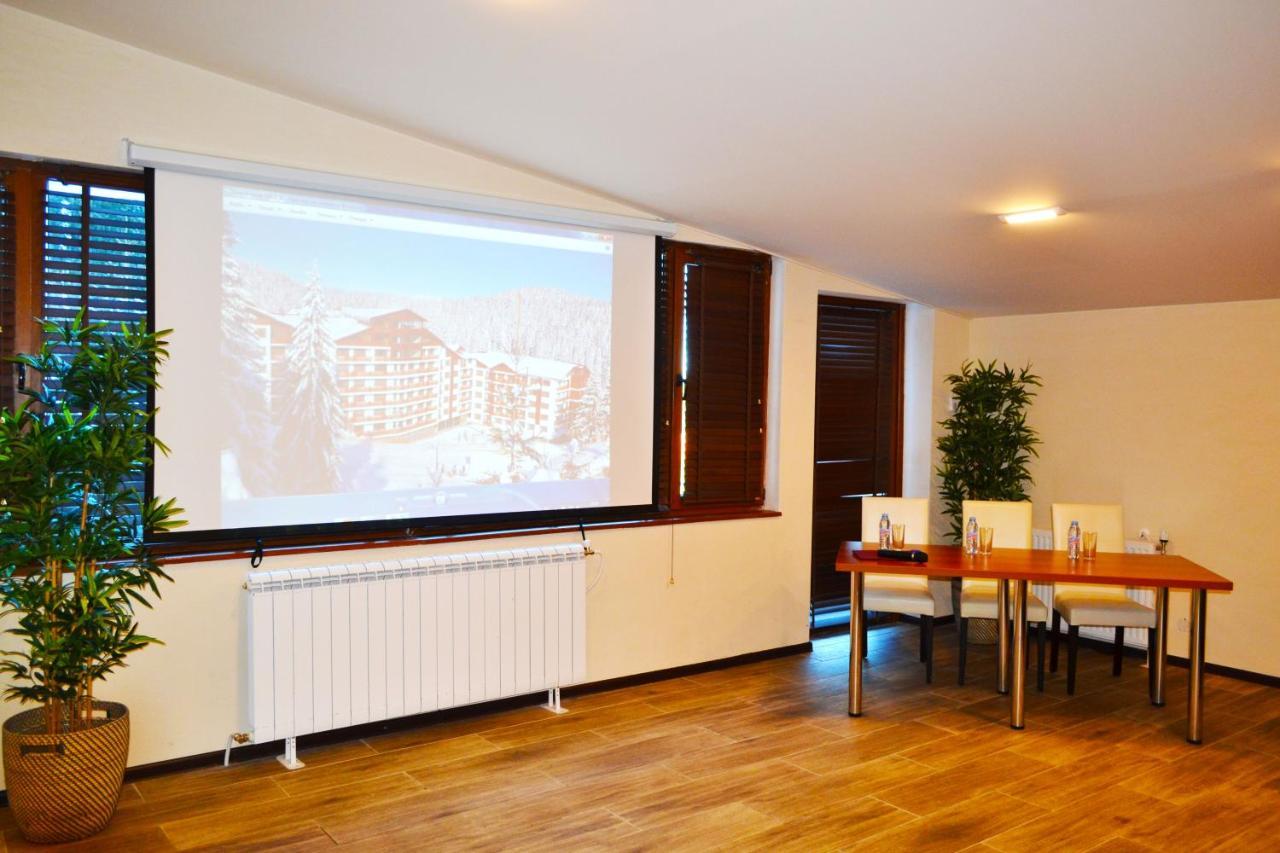 Aparthotel Forest Nook بامبوروفو المظهر الخارجي الصورة
