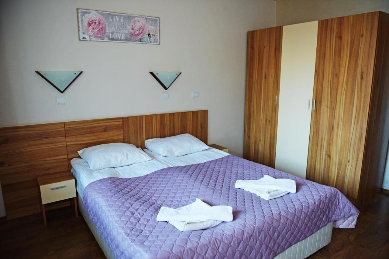 Aparthotel Forest Nook بامبوروفو المظهر الخارجي الصورة