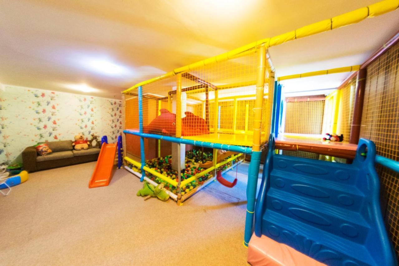 Aparthotel Forest Nook بامبوروفو المظهر الخارجي الصورة