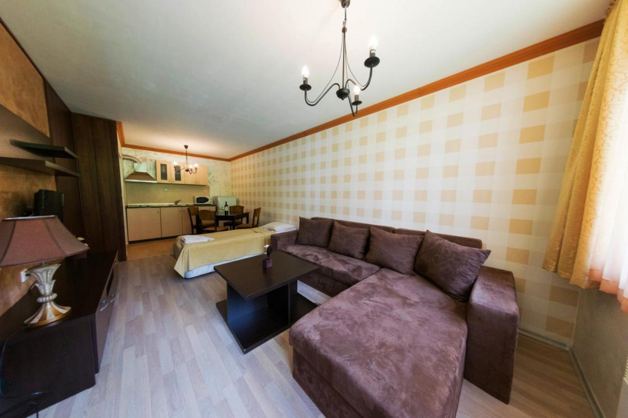 Aparthotel Forest Nook بامبوروفو المظهر الخارجي الصورة